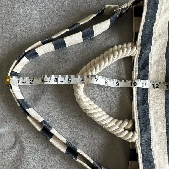 The Black Dog Striped Tote Bag - Picture 6 of 8